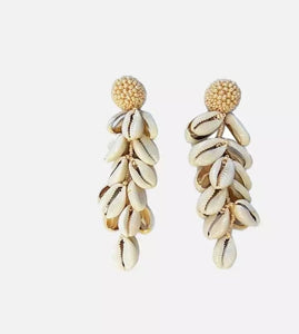 TASSELED SHELL- EARRINGS
