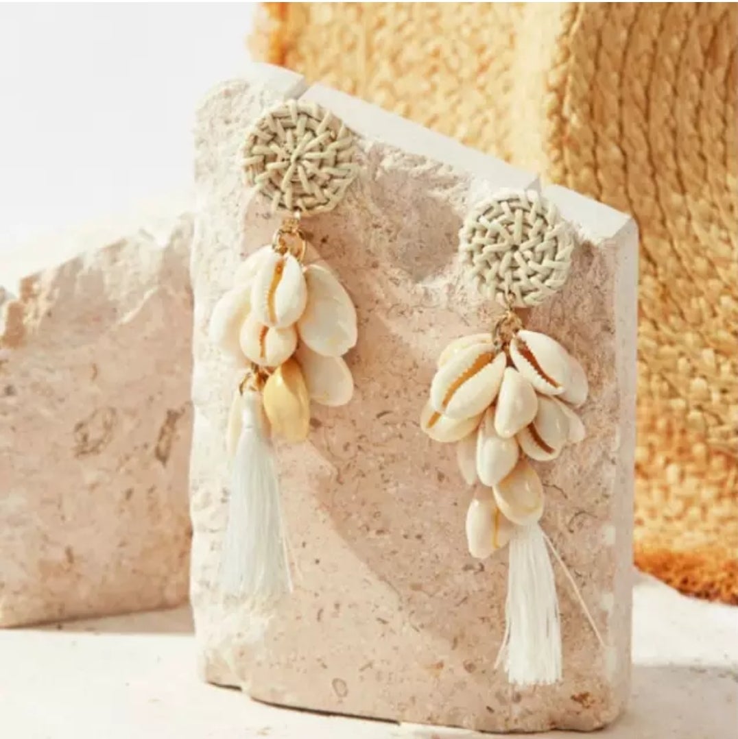 WATERFALL COWRIE - EARRINGS